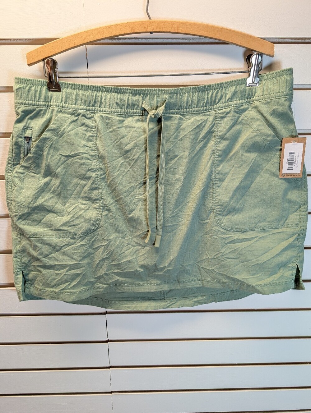 NWT TITLE NINE Brash Tie Front Skort Large Sage Green NWT